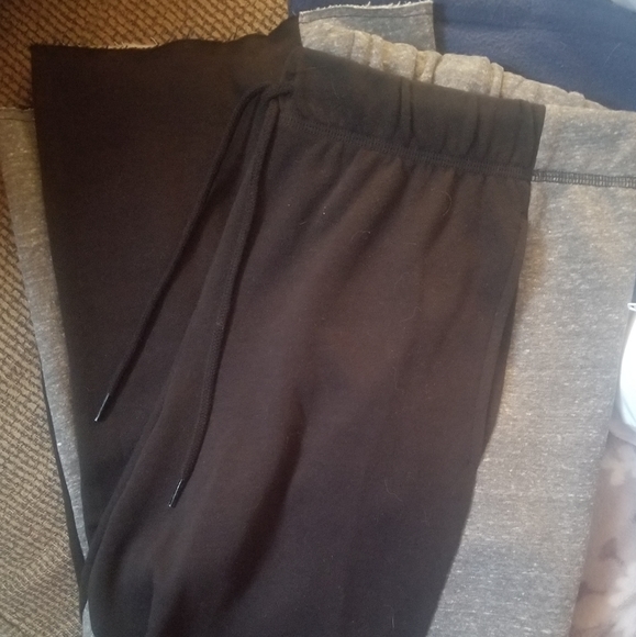 Victoria's Secret PINK Sweat Pants - Picture 2 of 6